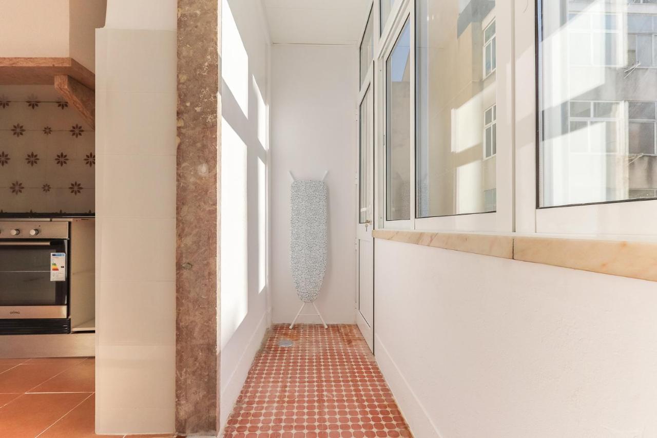 Vita Portucale ! Olaias Design With Terrace Lisboa المظهر الخارجي الصورة